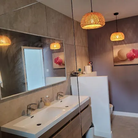 Oriel Avec Piscine Privee A فيلة *
