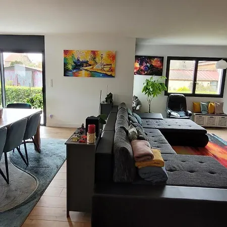 Villa Oriel 1 à Avec Piscine Privée